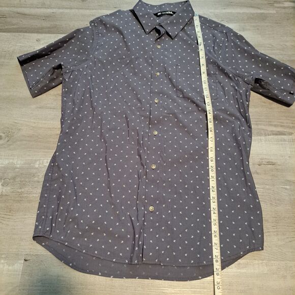 Travis Mathew Button Up Shirt Short Sleeve Golf Casual Arrow Print Medium - Picture 7 of 10